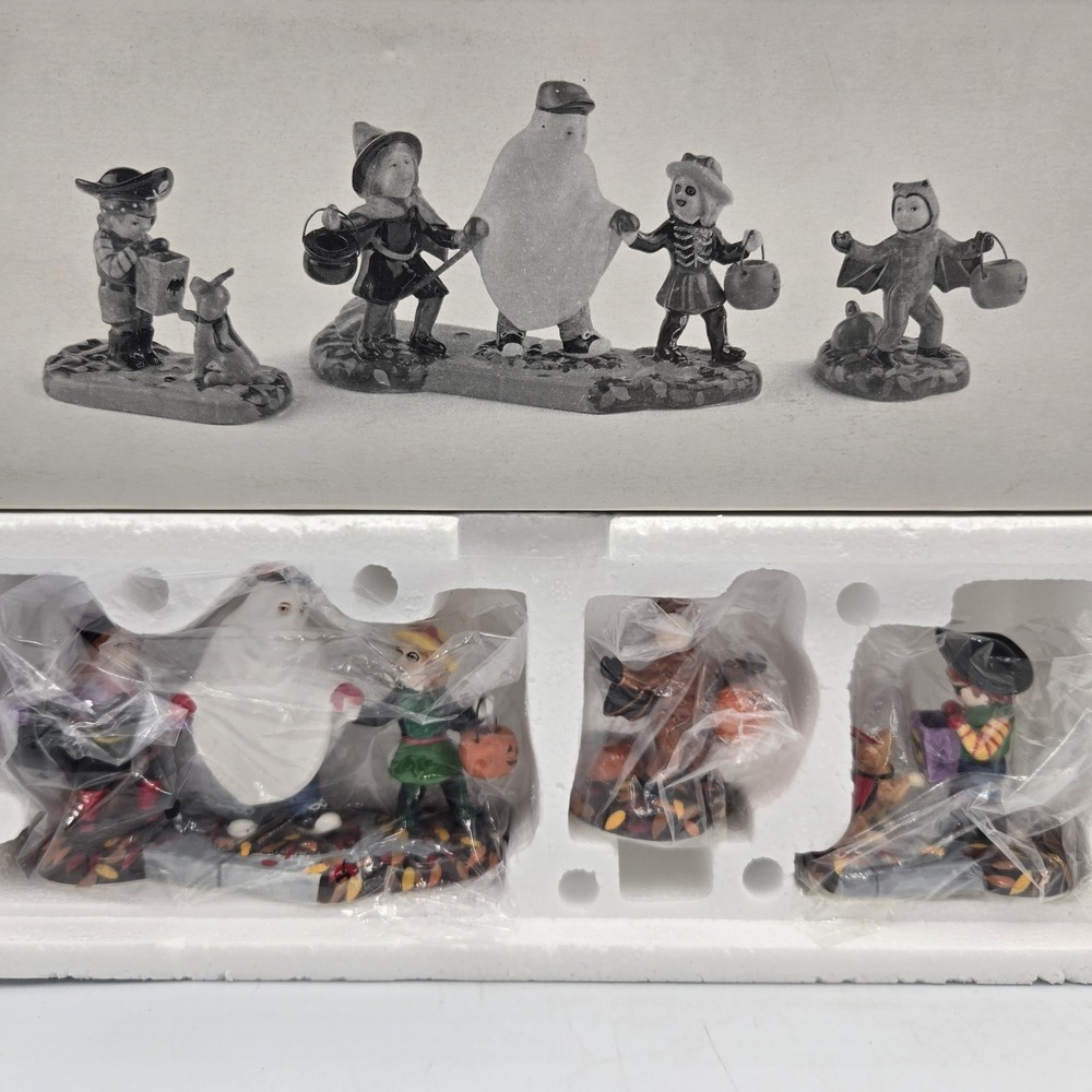 Dept 56 Trick Or Treat Kids 54937 3 Halloween Accessories Snow Village People